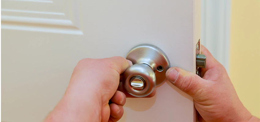 After-hours Locksmith For Lock And Key Installation in Vandenberg Village, CA